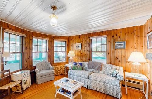 Naples House | Lakefront Retreat