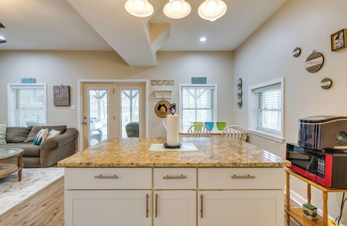 Bracey Apartment | Lakefront Retreat w/Dock, Patio & Grill in Bracey