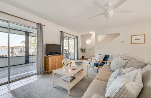 Clermont House | Lakefront Retreat w/Kayaks & Fire Pit in Clermont