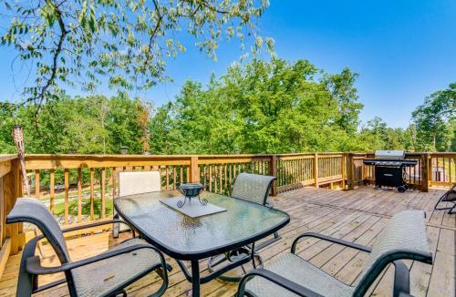 Ferndale House | Lakefront Retreat w/Multi-Level Deck & Dock!
