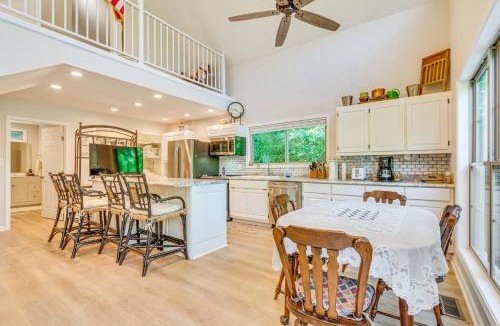 Ferndale House | Lakefront Retreat w/Multi-Level Deck & Dock!