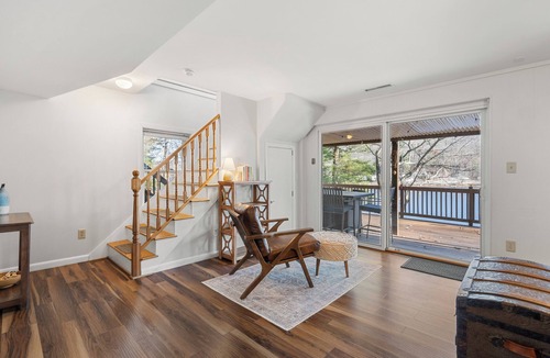 Holland House | Lakefront Retreat w Private Beach, Dock & Kayaks