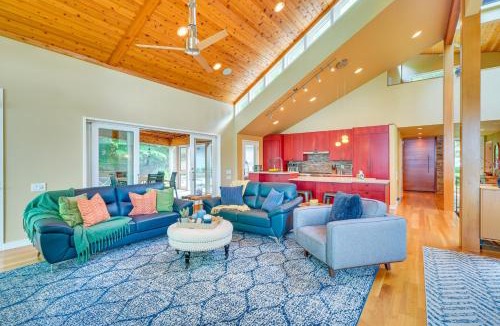 Roxboro House | Lakefront Roxboro Home w/Private Dock!