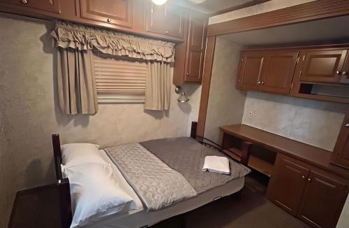 Parry Sound Other | Lakefront RV Cottage in Parry Sound #3