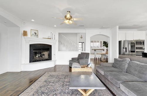 Spring Valley Lake House | Lakefront Serenity Retreatnn