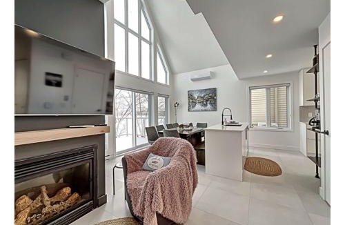 St-Ferdinand Ski Chalet | Lakefront Spa - Chez Bernard L'Hermite