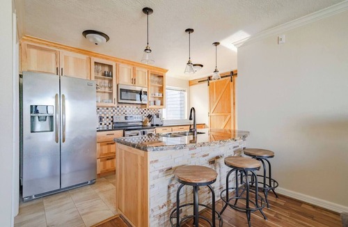 Walden on Lake Conroe Condo | Lakefront stay with designer touches, boat parking & family-friendly perks.