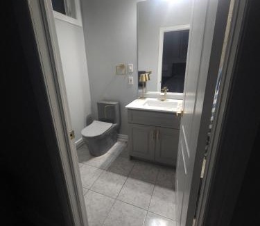 Whitchurch-Stouffville Apartment | Lakefront Suite with Geodesic Dome Experience