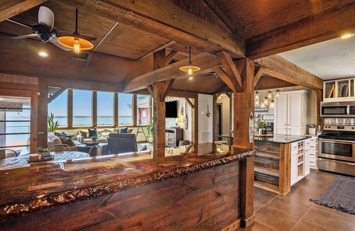 Whitney House | Lakefront Sunset Views