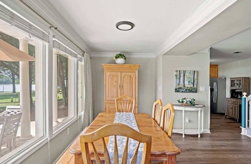 Lake Oconee House | Lakefront Sunsets @ Blue Heron Hideaway!