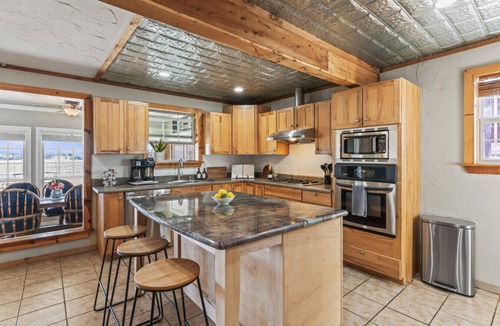 Sweetwater House | Lakefront Sweetwater Home w/Patio & Fire Pit