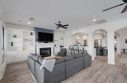 Briarcliff House | Lakefront swim/fish dock, hot tub, game room
