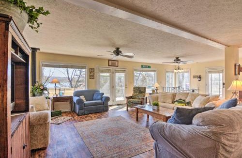 Emerald Beach House | Lakefront Table Rock Getaway w/Private Swim Dock!
