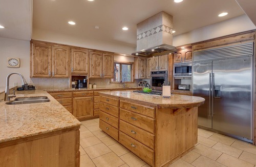 Lake Forest House | Lakefront Tahoe Chalet | Private Shoreline & Views