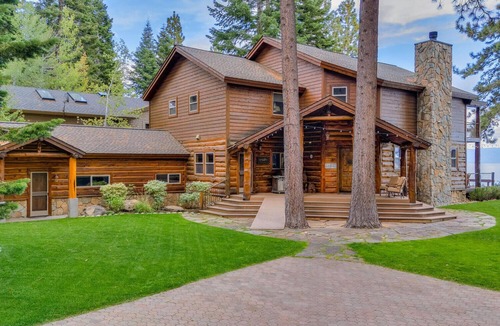 Lake Forest House | Lakefront Tahoe Chalet | Private Shoreline & Views