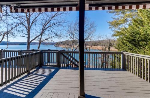 Morganton House | Lakefront Townhome w/Dock: 6 Mi to Blue Ridge!