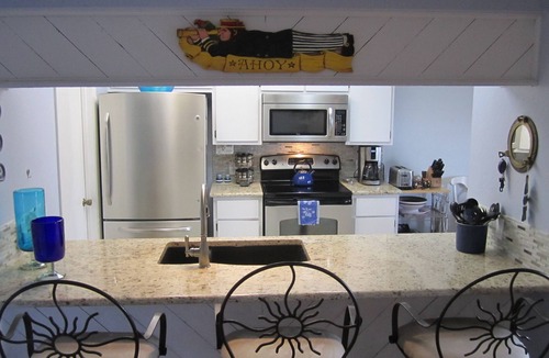 Horseshoe Bay House | Lakefront Townhome with boat slip and deck in a great location- sleeps 7