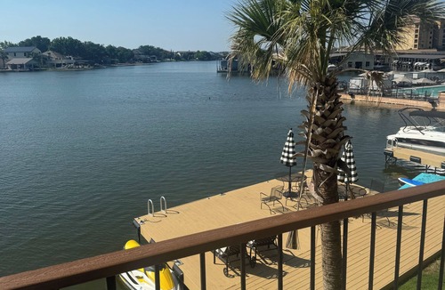 Horseshoe Bay House | Lakefront Townhome with boat slip and deck in a great location- sleeps 7
