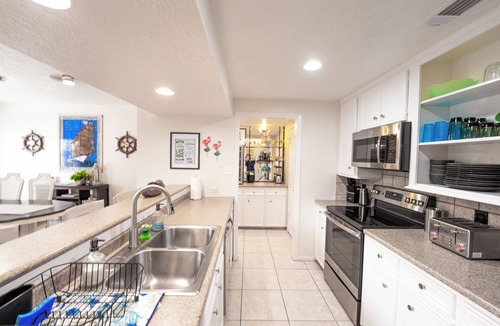 Walden on Lake Conroe House | Lakefront townhouse in Montgomery, Texas