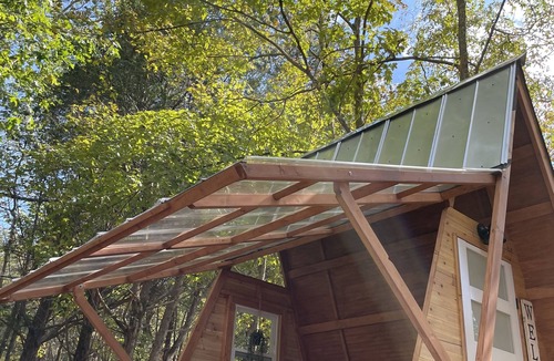 Mooresburg Cottage | Lakefront Transforming Micro Cottage on Cherokee Lake