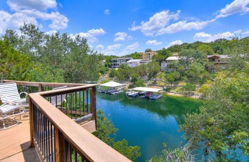 Lakeway House | Lakefront Treehouse on Lake Travis Pool & Hot Tub