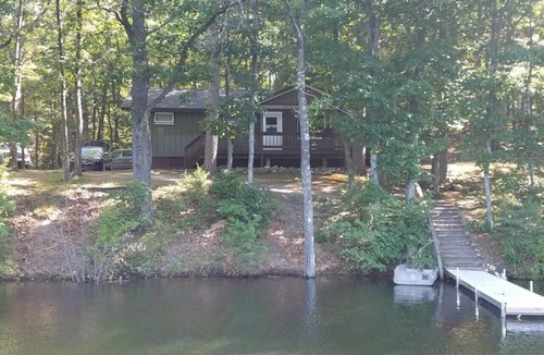 Lake Arrowhead House | Lakefront Vacation Home W/Large Yard and FirePit