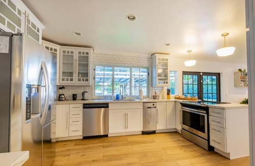 North Miami Beach Villa | Lakefront Villa by Glam Homes