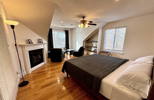 Wedowee Villa | Lakefront Villa 1 Dock Access