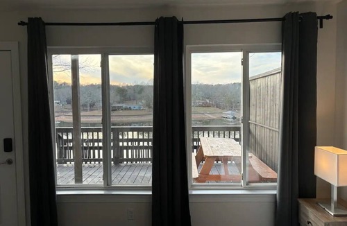 Wedowee House | Lakefront Villa 3/Dock Access