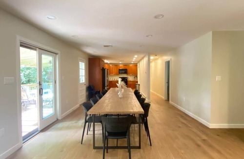 Mongaup Valley House | Lakefront Villa! Sleeps 14, Hot tub, boats!