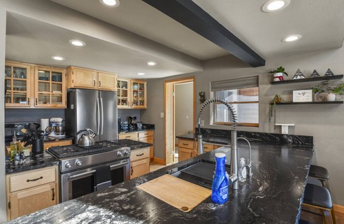 Spring Valley Cabin | Lakefront w Pikes Peak views HOT TUB