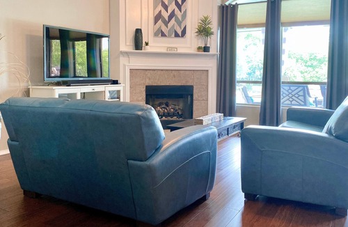 Little Elm House | LAKEFRONT w/Pool & Hot Tub * Ideal Long Term * Pets OK