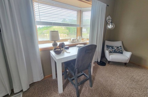Climax Springs House | Lakefront w/Views, Kayak & Private Dock