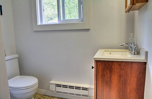 Pine River Pond Cottage | Lakefront Wakefield Cottage w/ Deck & Water Views!