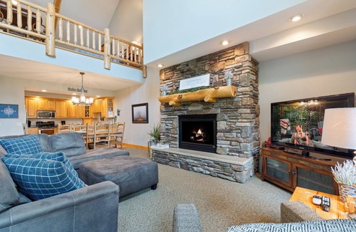 Crosslake Condo | Lakefront WFC Condo | Beach| Pool| Dock Slip|839