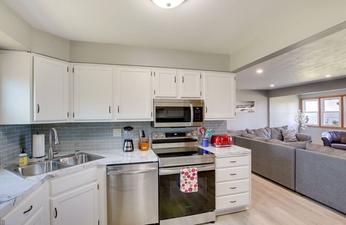 Winneconne House | Lakefront Winneconne Home w/Private Dock!