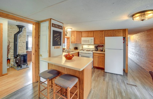 Townsend House | Lakefront Wisconsin Home w/Boat Dock & Fire Pit!