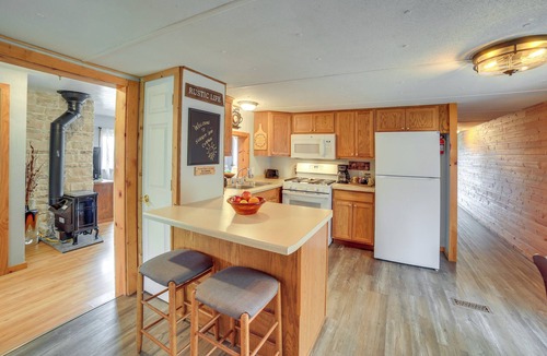 Townsend Cottage | Lakefront Wisconsin Home w/Boat Dock & Fire Pit!