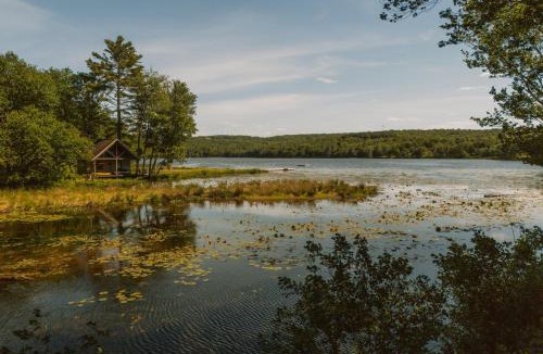 Jeffersonville House | Lakefront with Private Dock & Canoe Kenoza Den