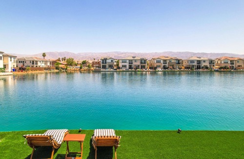 Terra Lago Villa | Lakefront with privet Pool 4 master