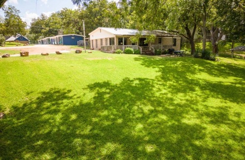 Burnet House | Lakehouse 9, Three Bedrooms with Lakeviews