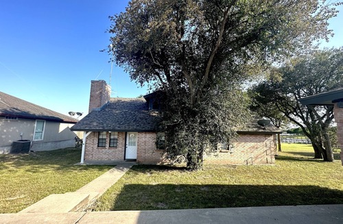 Dinero House | Lakehouse at Lake Corpus Christi with pier