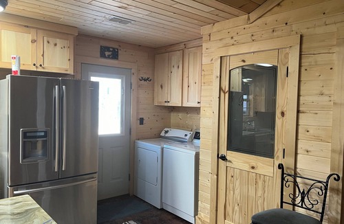 Higden Cabin | Lakehouse Cabin Higden Greer’s Ferry Arkansas