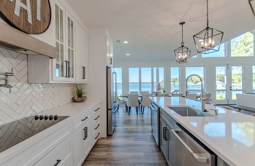Carolyn Estates House | Lakehouse Getaway! Perfect For Boating Swimming Fishing Kayaking