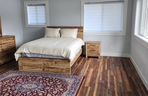 East Renton Highlands House | LakeHouse Getaway