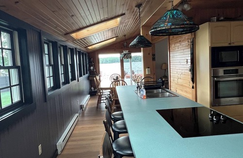 Town of Webb Cabin | Lakehouse Lodge ~ Fourth Lake Getaway Lodges
