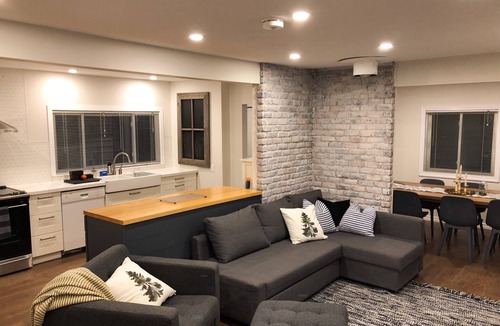Oro-Medonte Cottage | Lakehouse on Simcoe