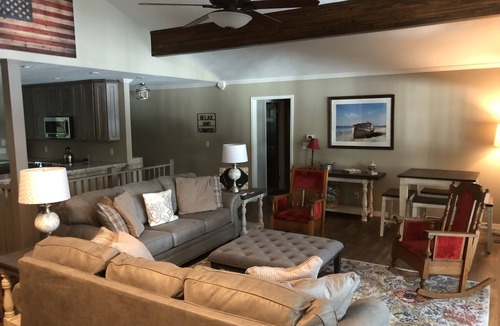 Greers Ferry House | Lakehouse on the Narrows