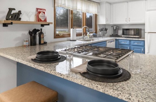 Lansing Apartment | Lakehouse w/Massive Yard & Fire Pit | Dog-friendly | Ithaca | Ridge Retreat #1