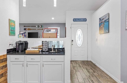 Garland House | Lakehouse w/Pool, Spa, & Gameroom
